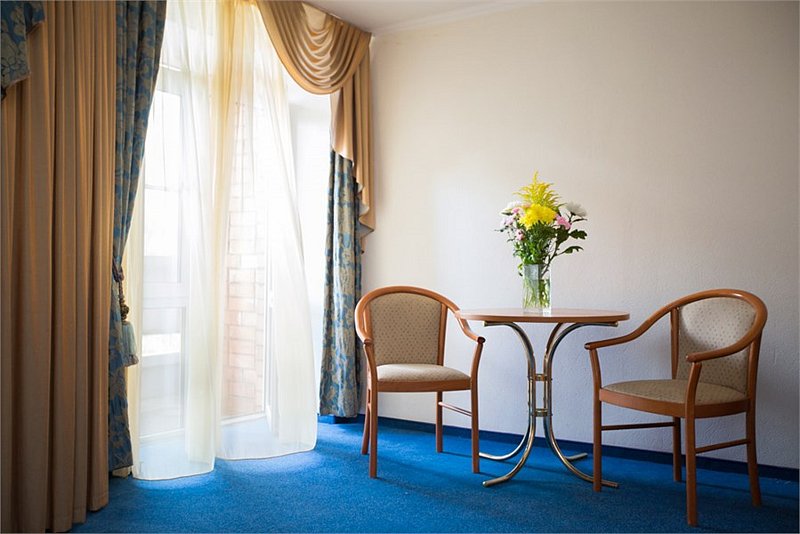 Представительский Люкс 4-местный 2-комнатный