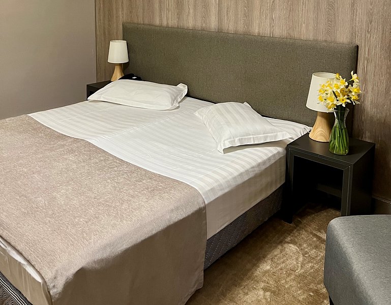 Делюкс 2-местный 1-комнатный (с балконом)