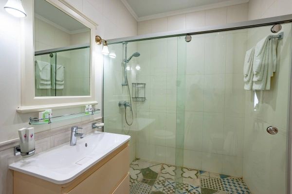 Коттедж 2-местный 2-комнатный Люкс (№3,6,14)