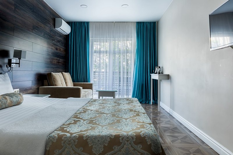 Полулюкс 2-местный (с балконом)