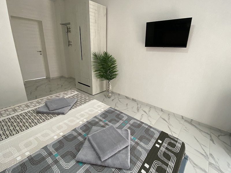 Стандартный 3-местный 1-комнатный (с балконом)