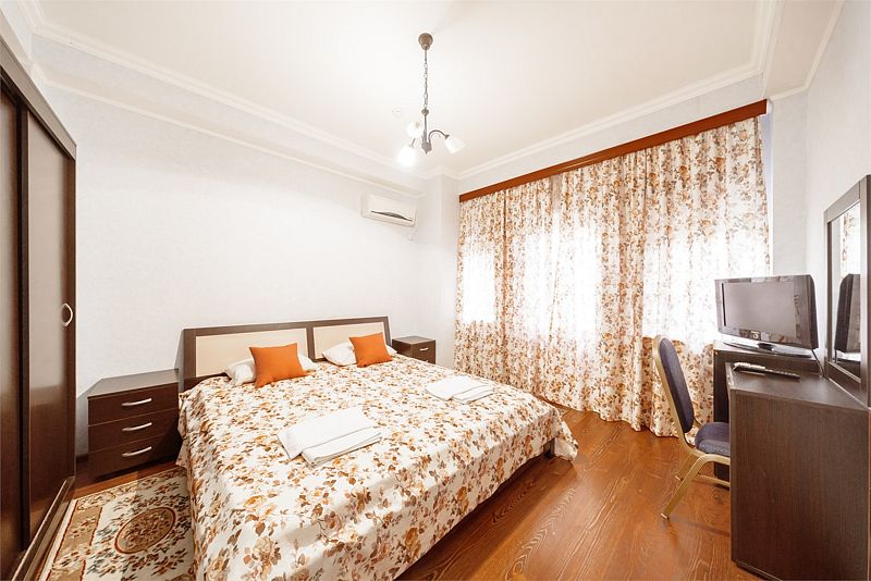 Коттедж 6-местный 4-комнатный 3-этажный