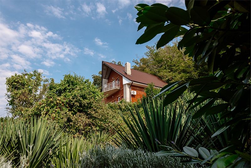 Коттедж 6-местный 4-комнатный 3-этажный