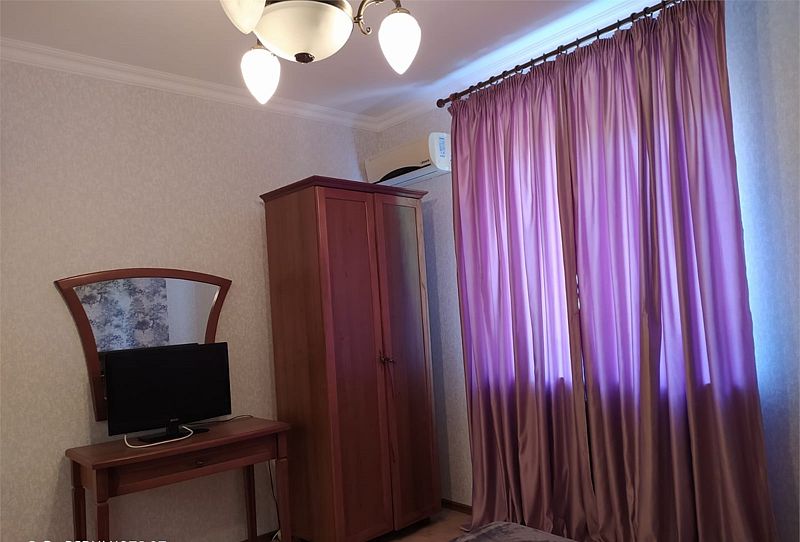 Люкс 2-местный 2-комнатный (с джакузи)