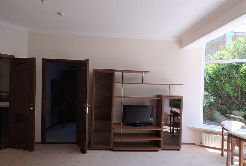 Люкс 2-местный 2-комнатный (с джакузи)