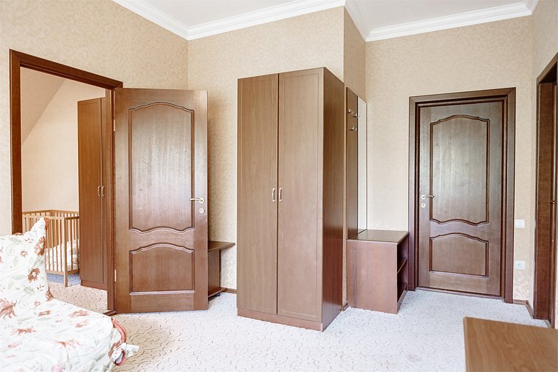 Полулюкс 4-местный 3-комнатный