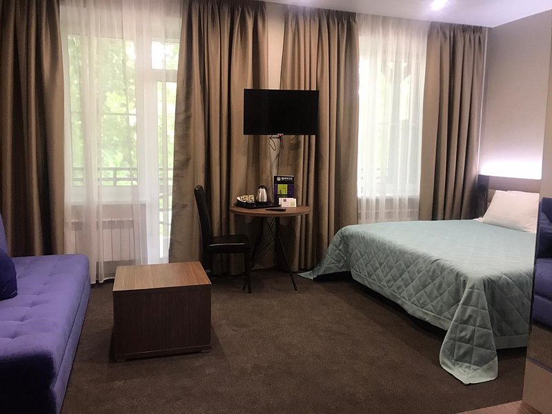 Family Deluxe 2-местный с балконом (корпус Лесной, отдельное стоящее здание)