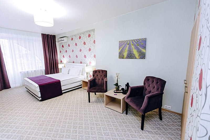 Полулюкс 3-местный 2-комнатный (корпус Главный)