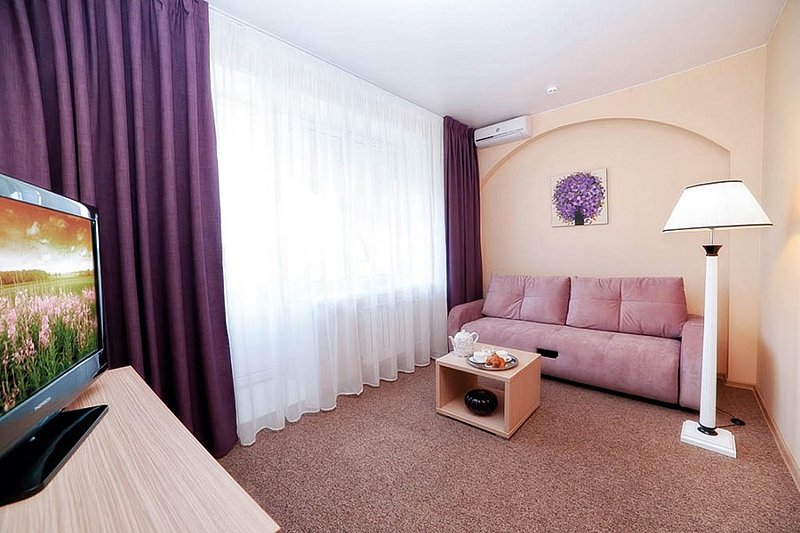 Полулюкс 3-местный 2-комнатный (корпус Главный)