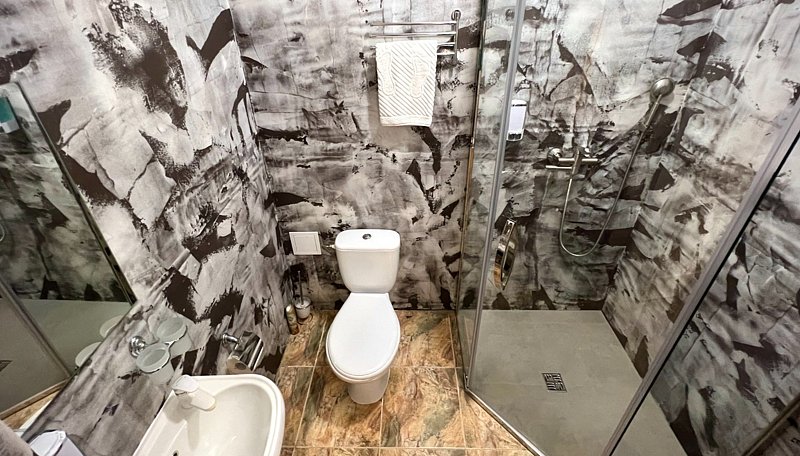 Семейный 2-местный 1-комнатный (с кухней и беседкой)