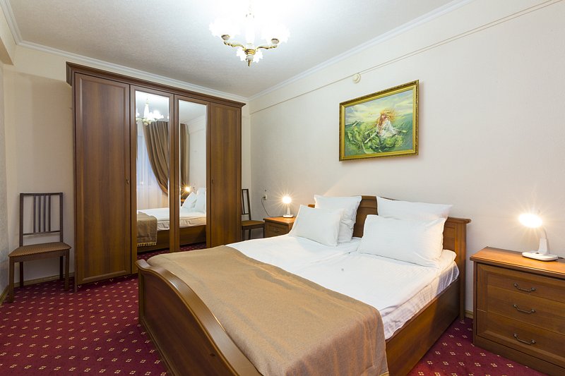 Люкс 2-местный 2-комнатный (корпус 1)