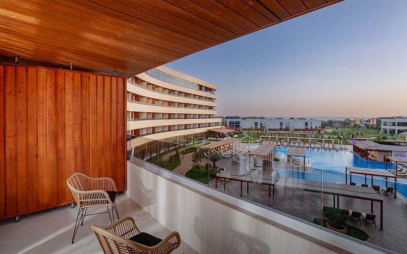 Deluxe 2-местный (Pool View TWIN)