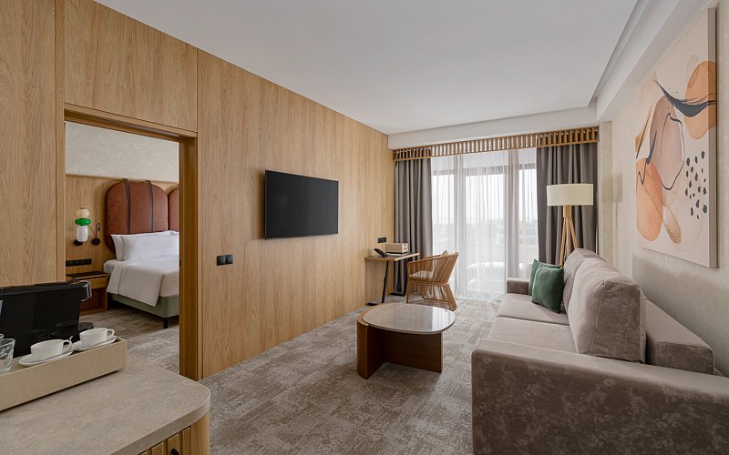 Suite Deluxe 2-местный (Pool View)