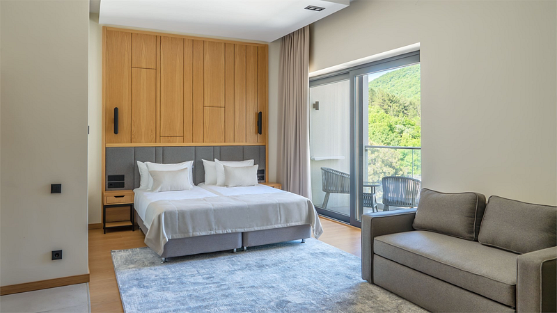 Полулюкс 2-местный (вид на море)