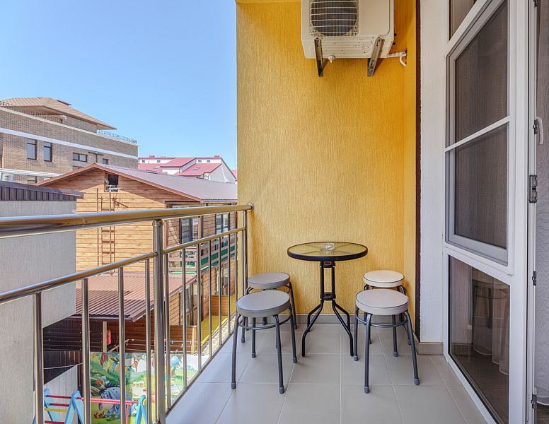 Апартаменты 4-местный