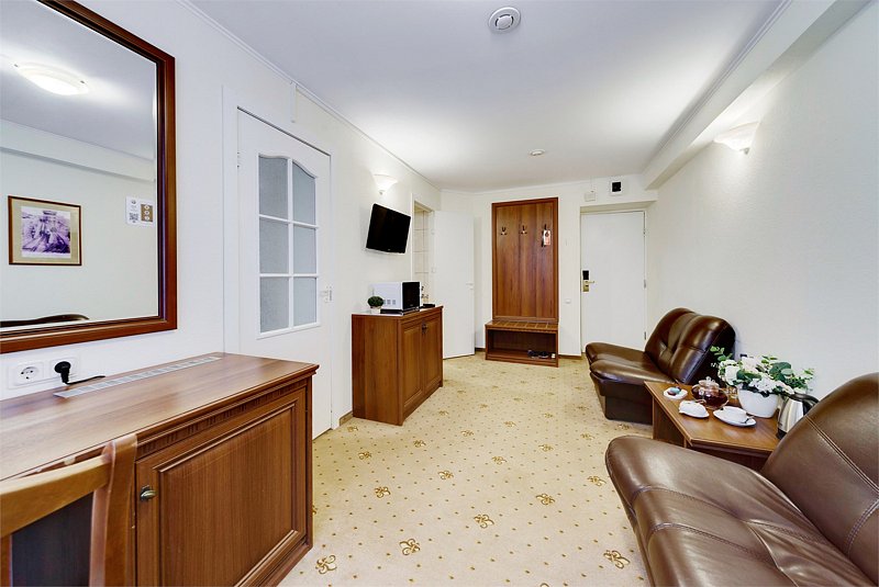 Полулюкс 2-местный 2-комнатный (Студио)