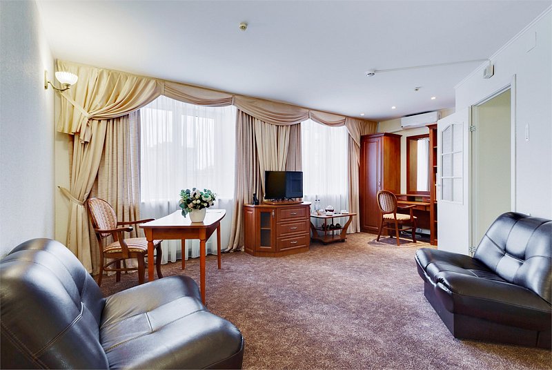 Полулюкс 2-местный 2-комнатный (Студио)