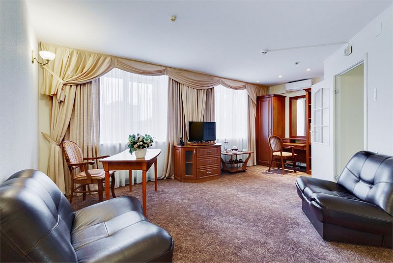 Полулюкс 2-местный 2-комнатный (Студио)