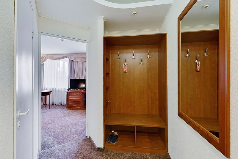 Полулюкс 2-местный 2-комнатный (Студио)