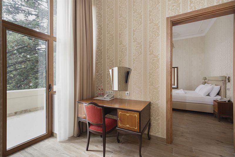 Suite 2-местный 2-комнатный c балконом корпус № 1, категория «А»