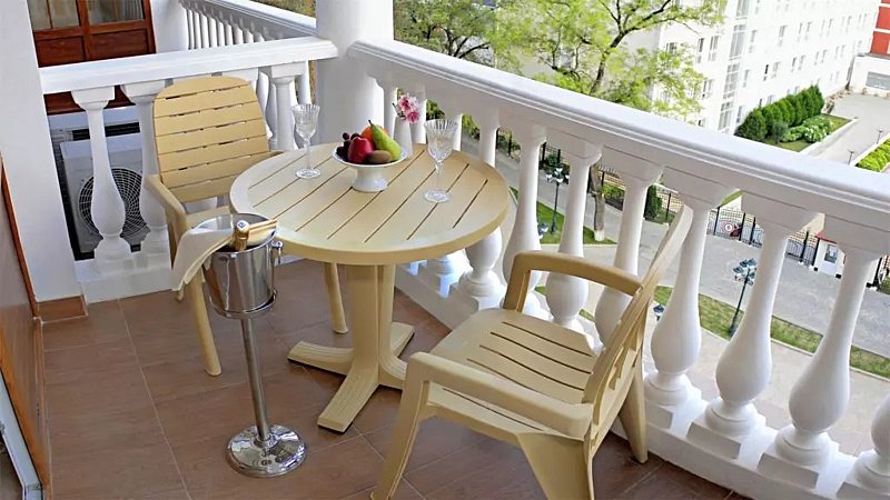 Делюкс 2-местный 1-комнатный (с балконом)