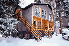 Семейный люкс с балконом, Отель Брусника, Архыз