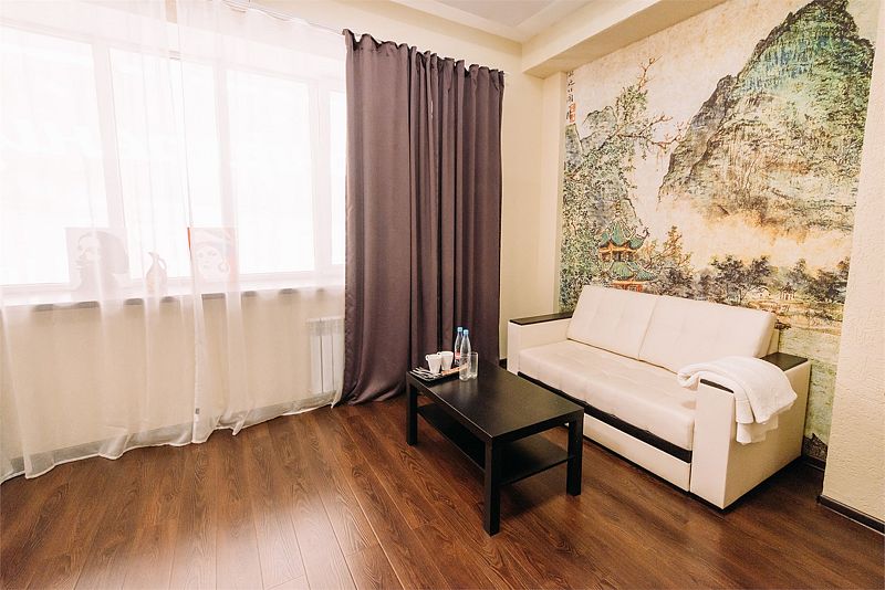 Полулюкс 2-местный (DBL с большой кроватью)