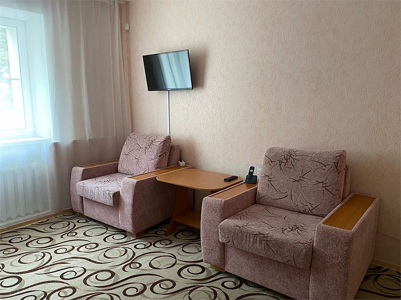 Люкс 4-местный 2-комнатный