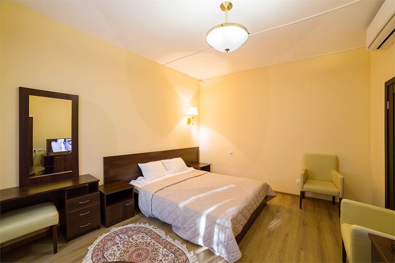 Улучшенный 2-местный 1-комнатный (ЕКБ)