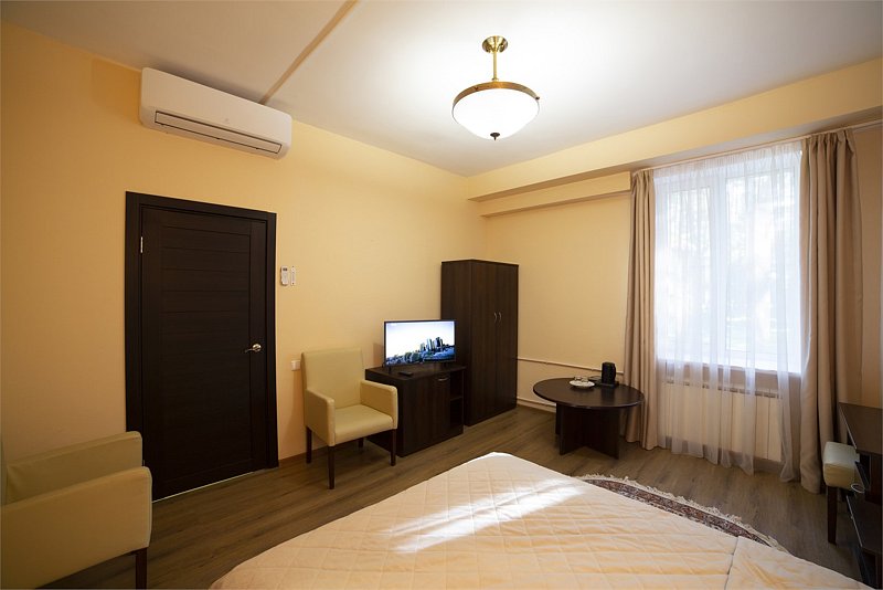 Улучшенный 2-местный 1-комнатный (ЕКБ)