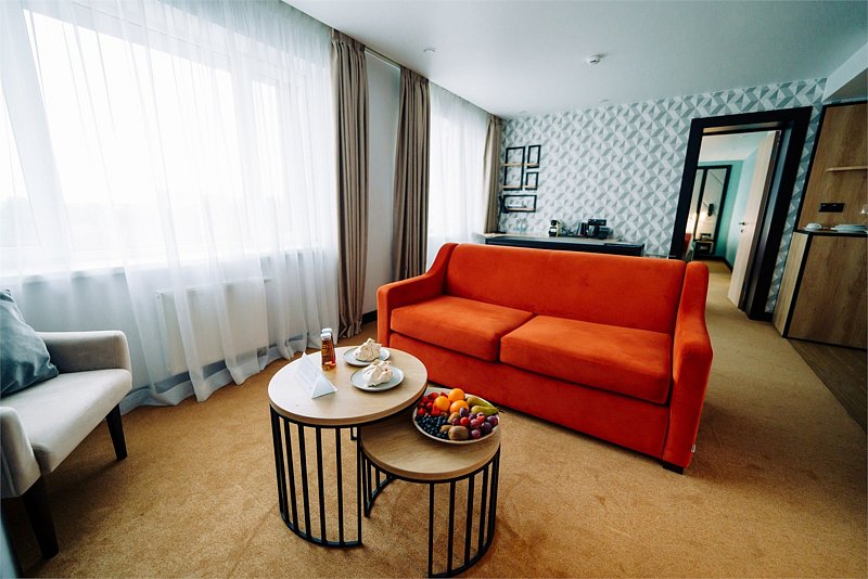 Сюит 2-местный 2-комнатный