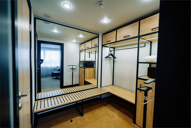 Сюит 2-местный 2-комнатный