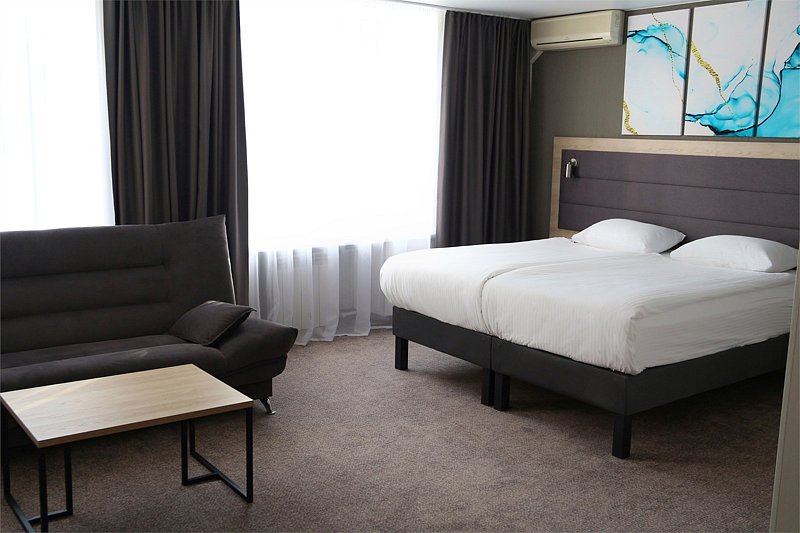 Студио 3-местный