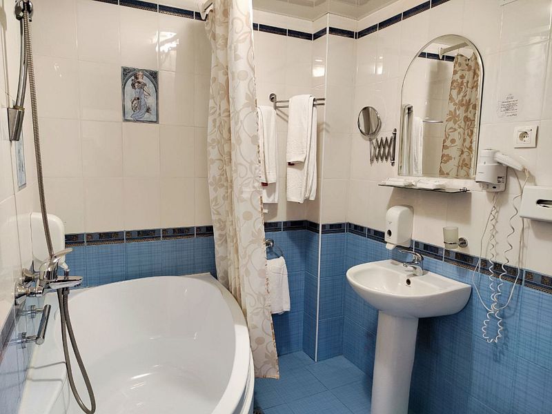 Студио 3-местный