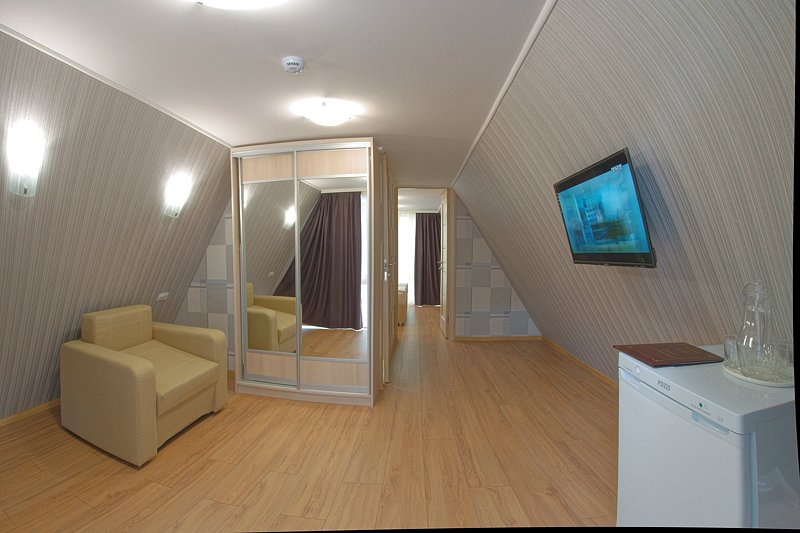 1 категория 2-комнатный (в коттедже №3)