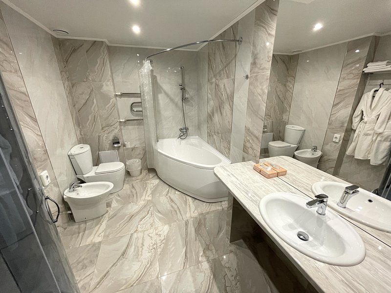 Люкс 2-местный 2-комнатный (Комфорт)