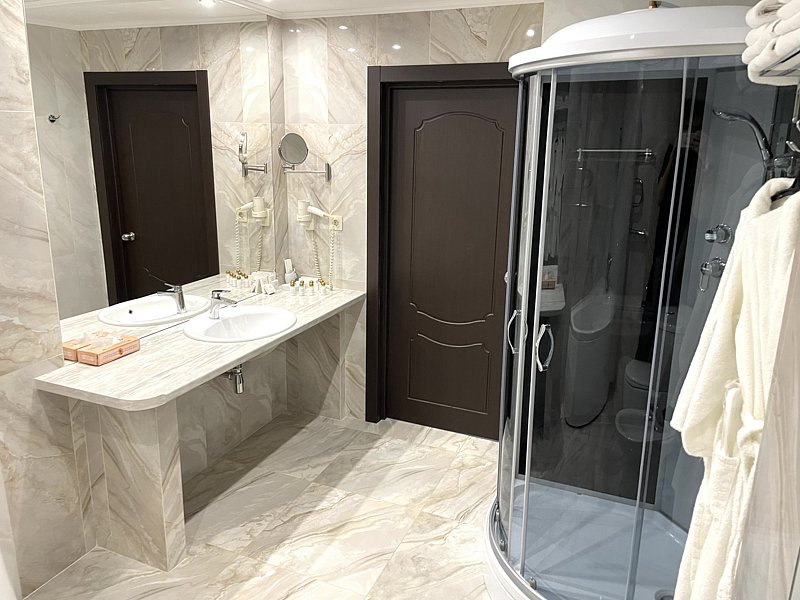 Люкс 2-местный 2-комнатный (Комфорт)