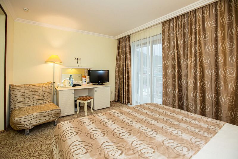 Стандартный 2-местный (Повышенной комфортности, с витражом)