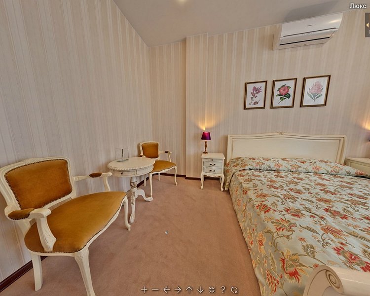 Люкс 3-местный 2-комнатный (Фирменный, с видом на море и балконом)