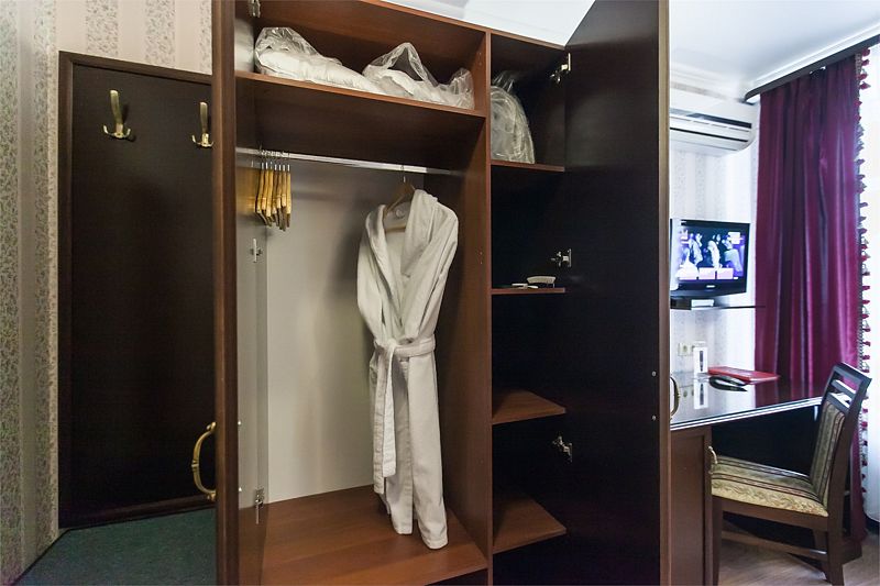 Стандартный 1-местный