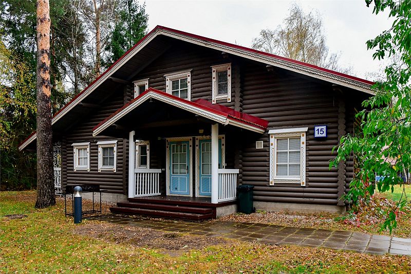 Коттедж 10-местный 2-этажный