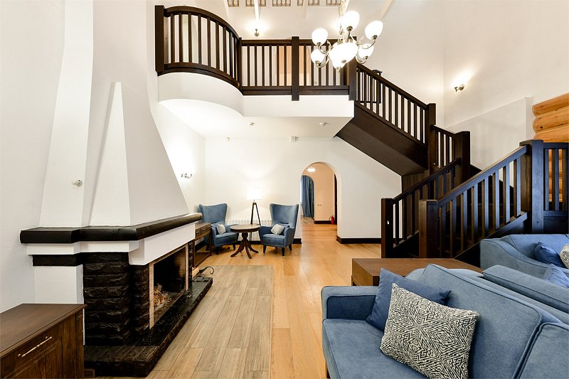 Коттедж 10-местный 5-комнатный (с третьим светом)