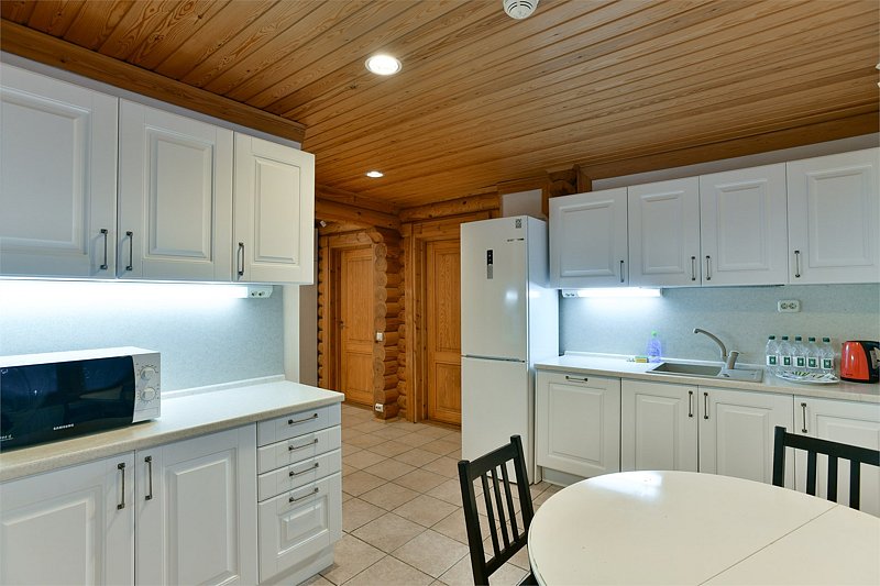 Коттедж 10-местный 5-комнатный (со вторым светом)