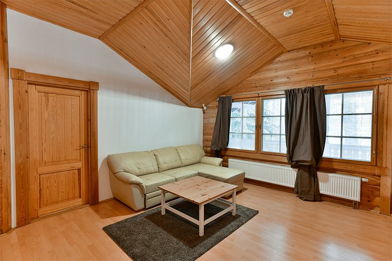 Коттедж 10-местный 5-комнатный (со вторым светом)