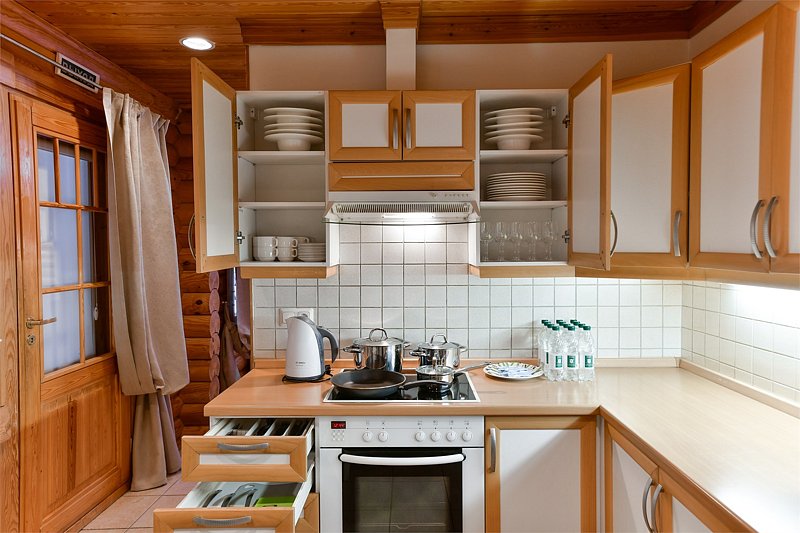 Коттедж 10-местный 5-комнатный (со вторым светом)