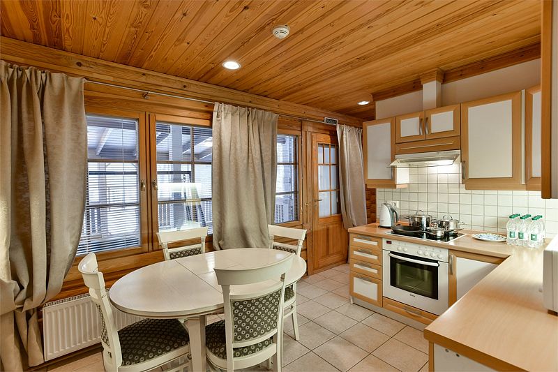 Коттедж 10-местный 5-комнатный (со вторым светом)