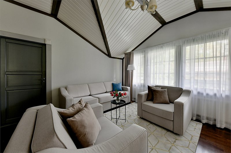 Коттедж 6-местный 2-этажный (со вторым светом)