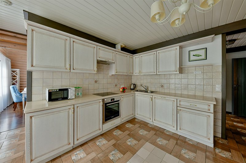 Коттедж 6-местный 2-этажный (со вторым светом)