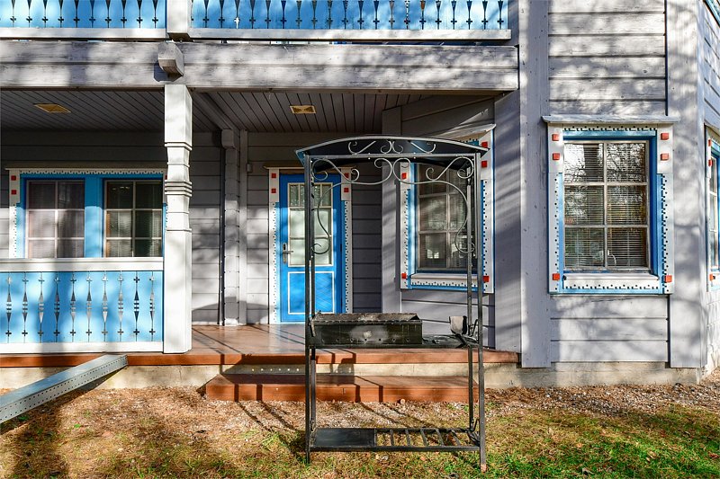 Коттедж 8-местный 2-этажный