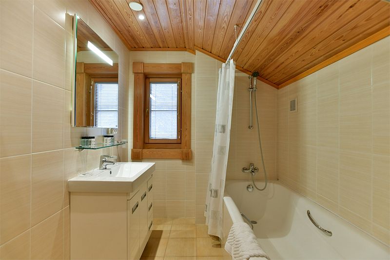 Коттедж 8-местный 2-этажный